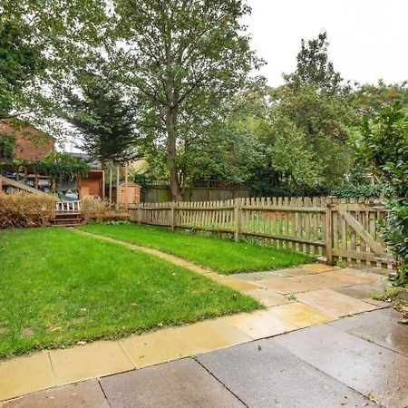 Airy Spacious 1 Bedroom Aprtment With Garden In Brixton Лондон Экстерьер фото