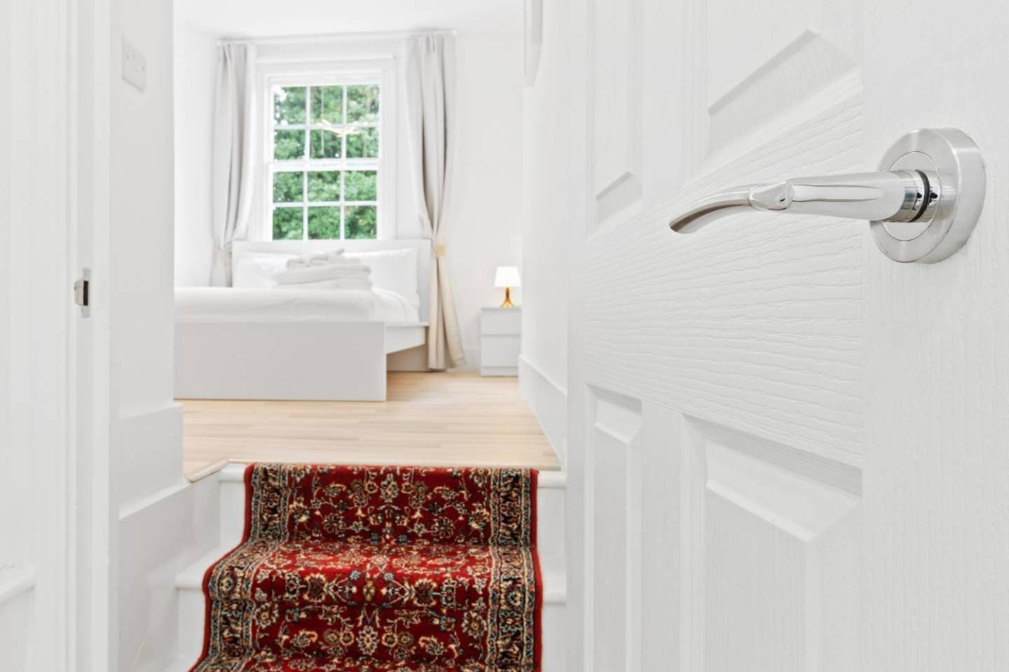 Airy Spacious 1 Bedroom Aprtment With Garden In Brixton Лондон Экстерьер фото
