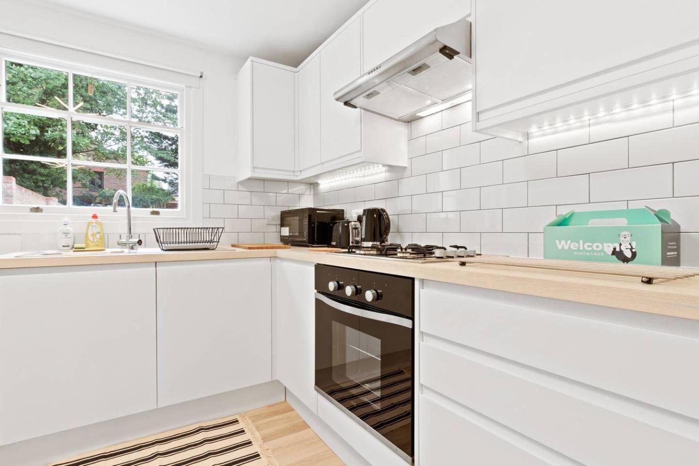 Airy Spacious 1 Bedroom Aprtment With Garden In Brixton Лондон Экстерьер фото