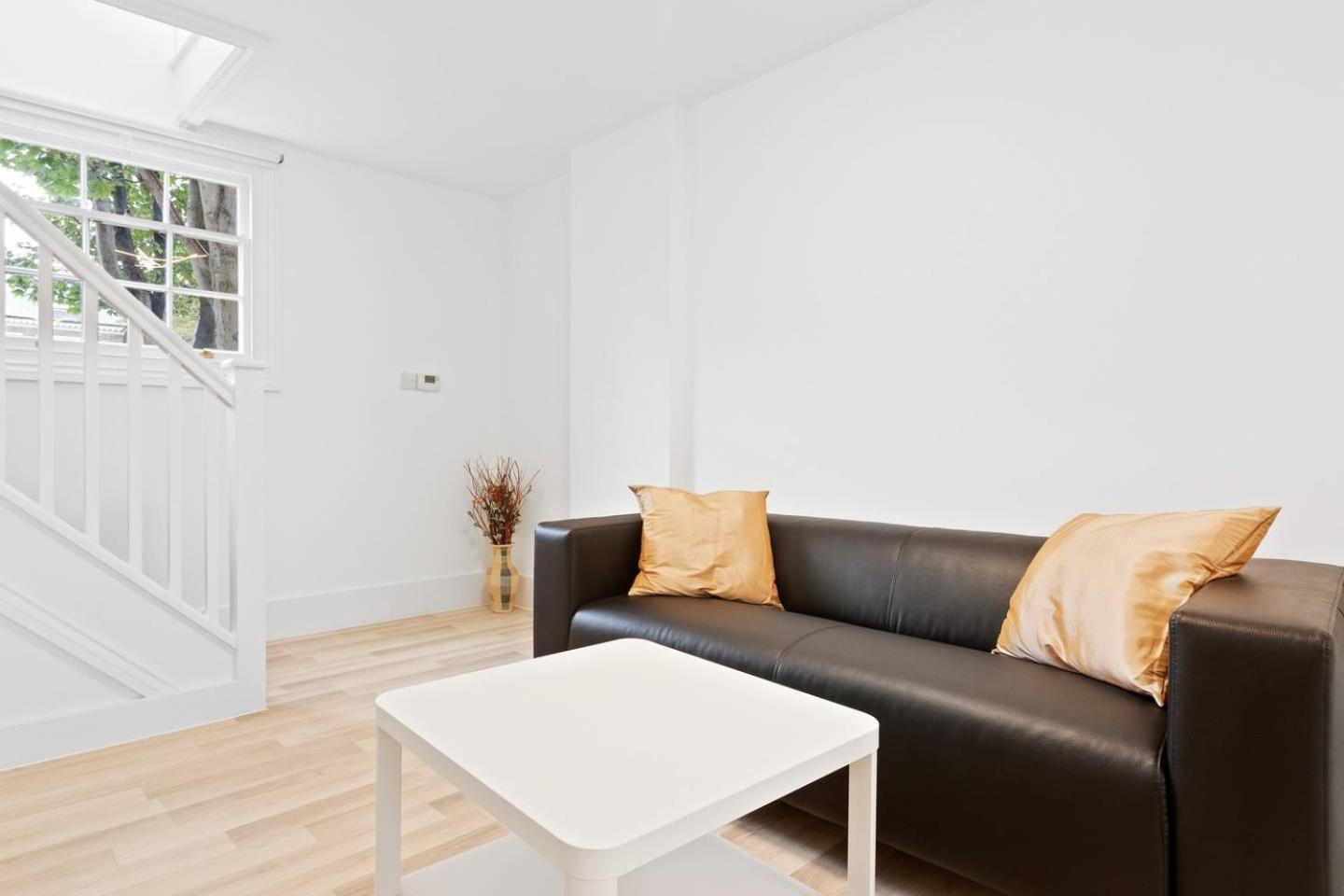Airy Spacious 1 Bedroom Aprtment With Garden In Brixton Лондон Экстерьер фото