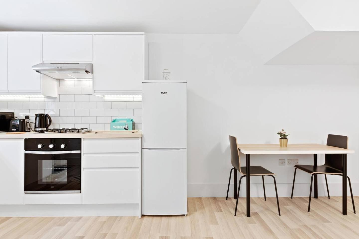 Airy Spacious 1 Bedroom Aprtment With Garden In Brixton Лондон Экстерьер фото