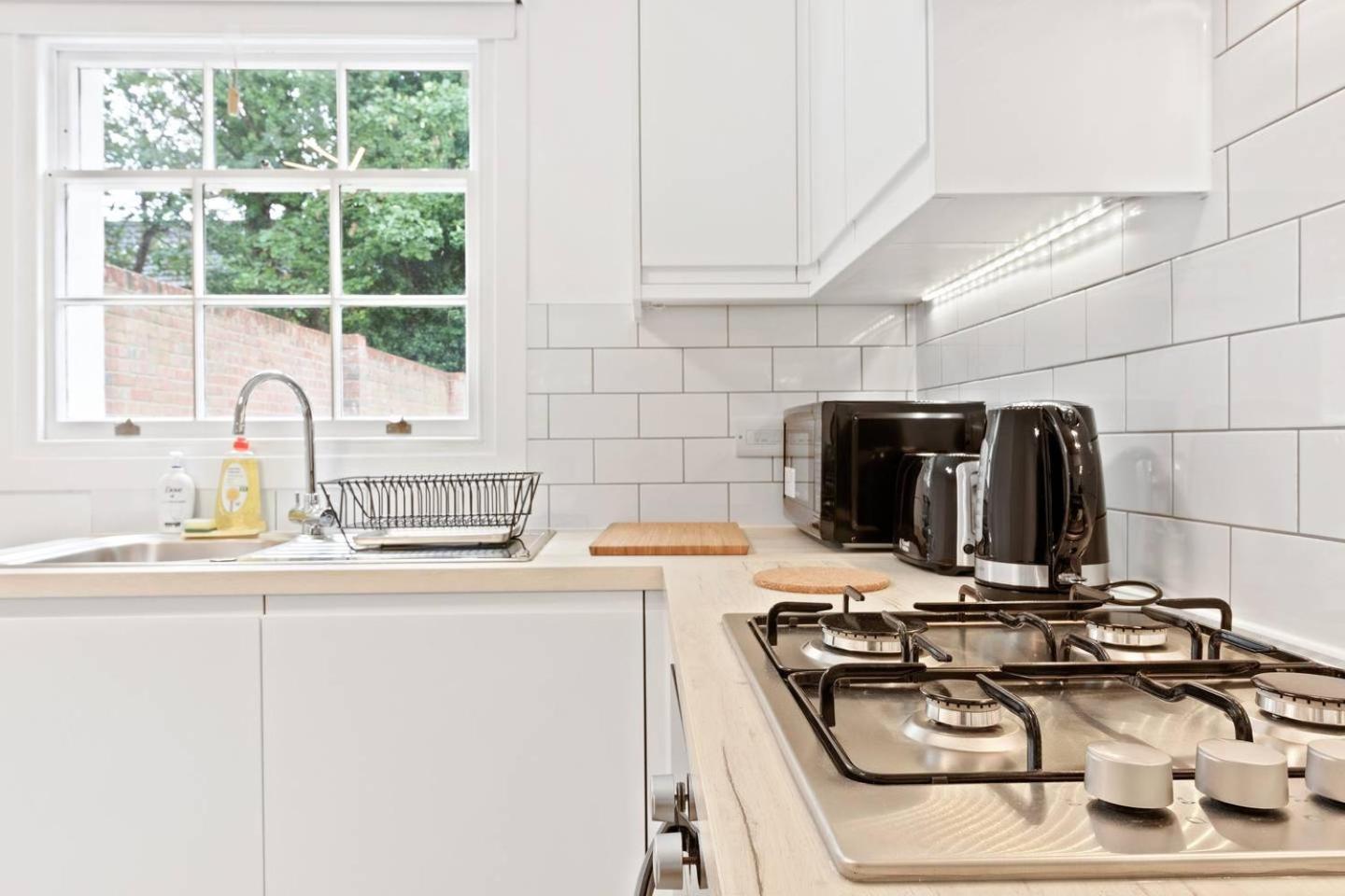 Airy Spacious 1 Bedroom Aprtment With Garden In Brixton Лондон Экстерьер фото